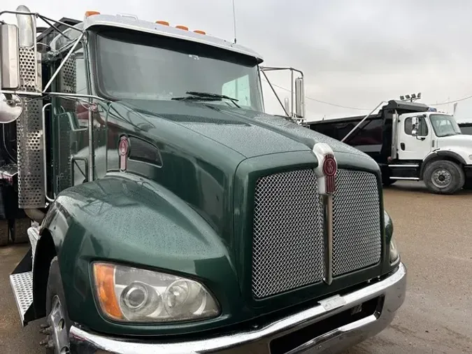 2012 KENWORTH T370