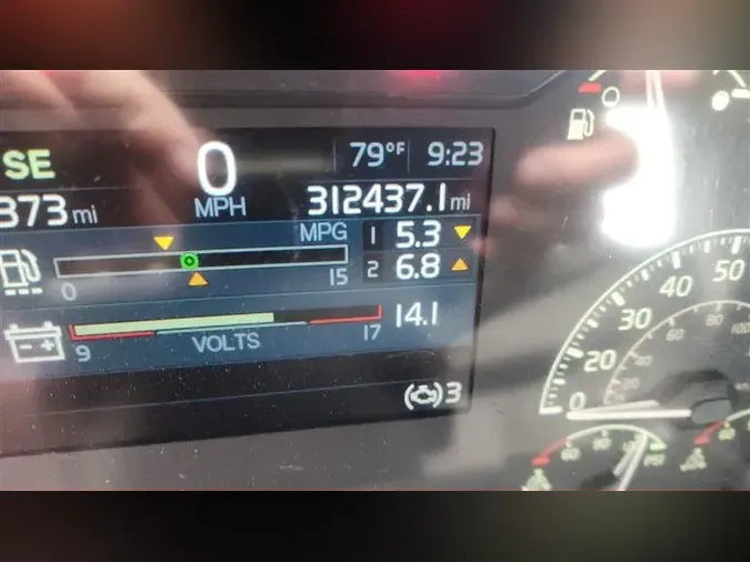 2020 VOLVO VNL300