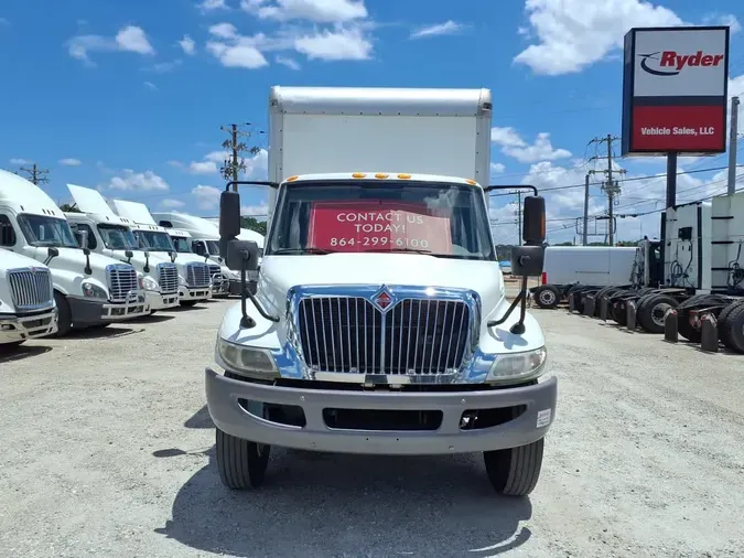 2018 NAVISTAR INTERNATIONAL 4300LP (4X2)
