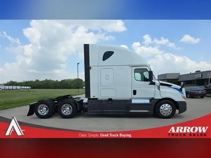 2020 FREIGHTLINER CA126
