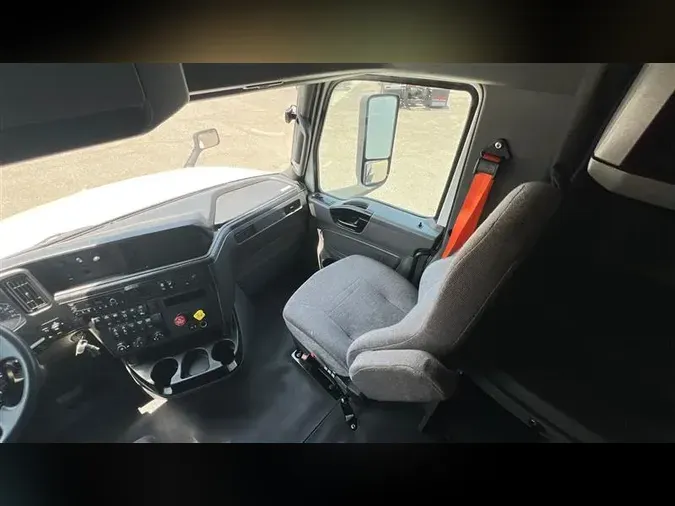 2022 INTERNATIONAL LT625