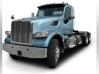 2022 Peterbilt 567