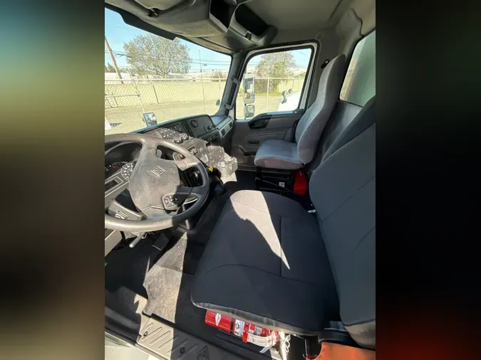 2020 NAVISTAR INTERNATIONAL MV607 (4X2)