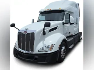 2022 Peterbilt 579