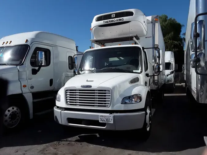 2021 FREIGHTLINER/MERCEDES M2 1065c395443d32d53490a7d91b14366f096