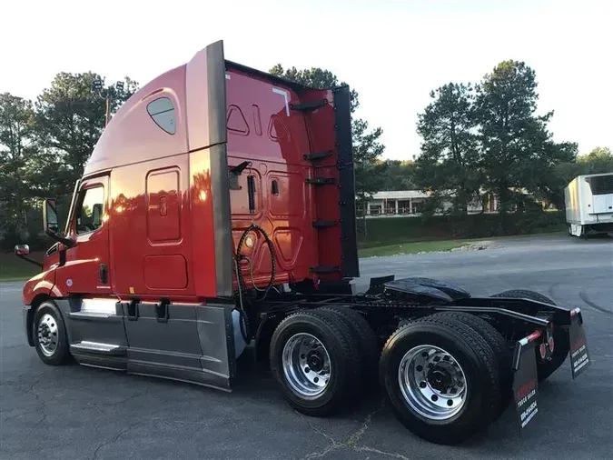 2020 FREIGHTLINER CASCADIA