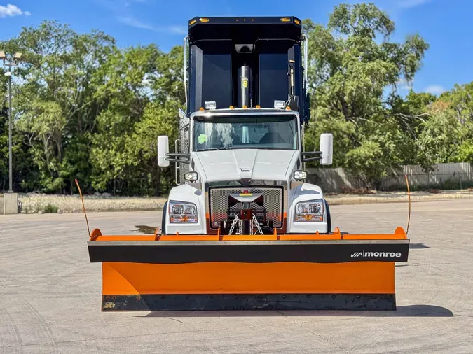 2025 KENWORTH T880S