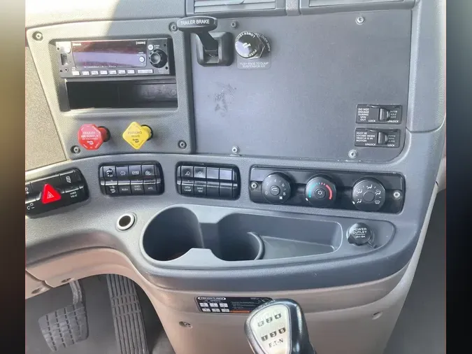 2020 FREIGHTLINER CASCADIA 125
