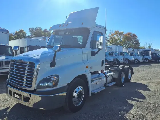 2019 FREIGHTLINER/MERCEDES CASCADIA 1255c3e678727782305d3602bd127ed0a8e
