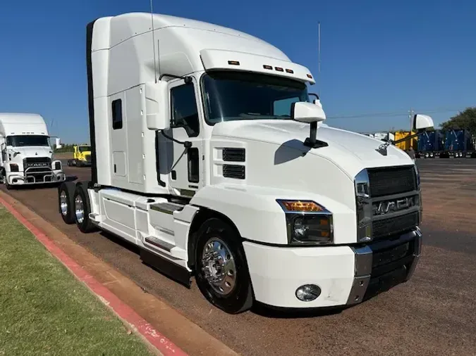 2023 MACK ANTHEM5c3ec1dab186bca4f2e6bd71c8565468