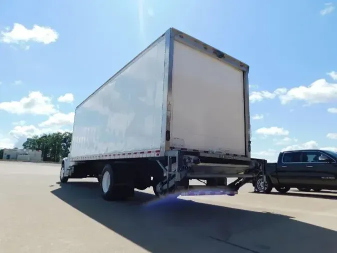 2019 Freightliner M2 106