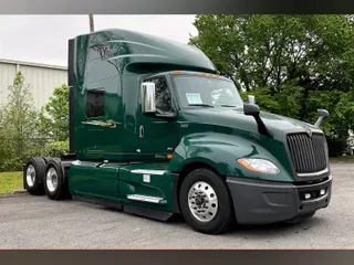 2022 INT LT625 6x4