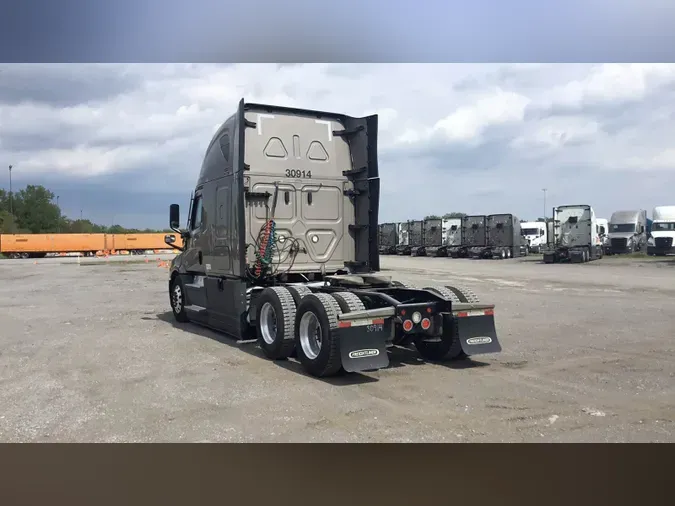 2024 Freightliner Cascadia