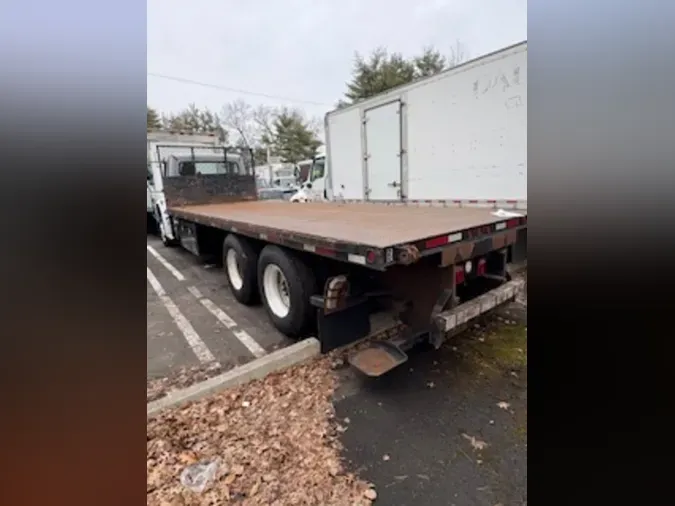 2015 FREIGHTLINER/MERCEDES M2 106