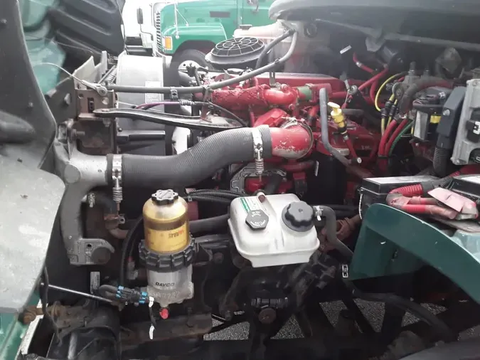 2016 FREIGHTLINER M2 106