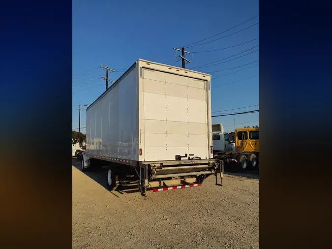 2019 FREIGHTLINER/MERCEDES M2 106