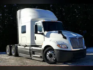 2019 International LT625 6x4