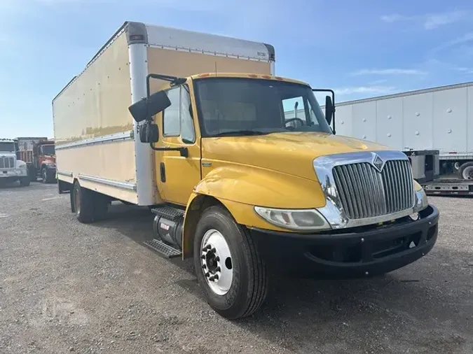 2009 INTERNATIONAL DURASTAR 4300