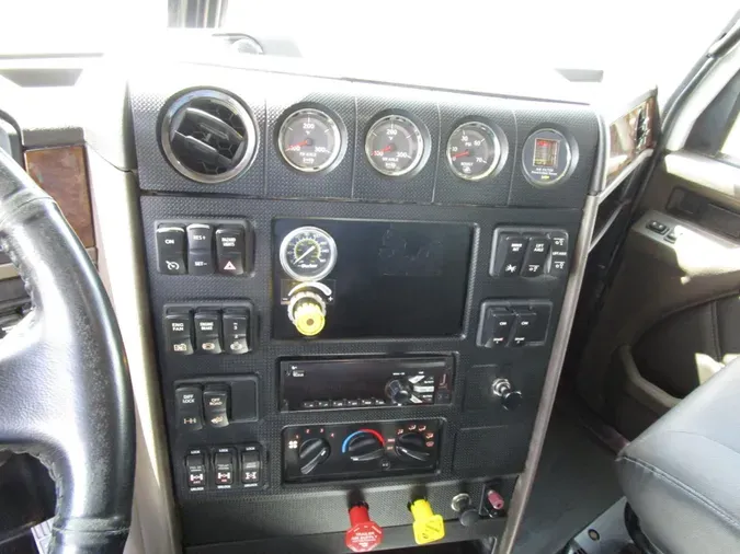 2020 International HX620