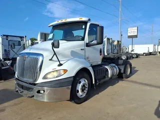 2019 NAVISTAR INTERNATIONAL RH613 DAYCAB S/A