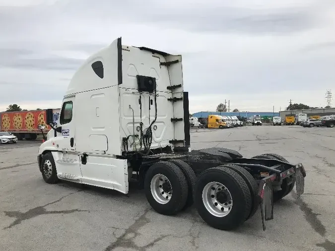 2019 Freightliner X12564ST