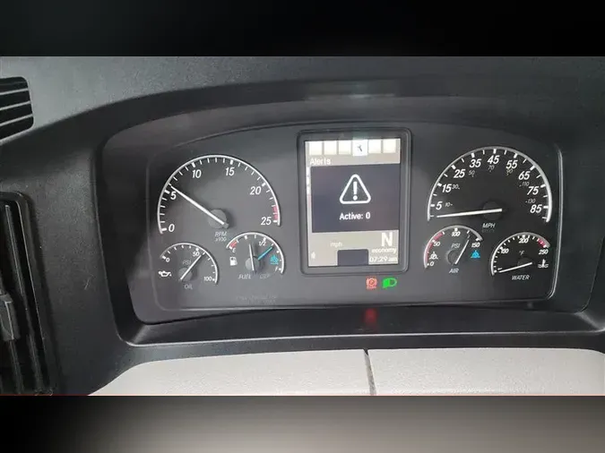 2021 FREIGHTLINER CA126