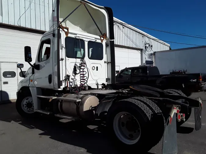 2018 FREIGHTLINER/MERCEDES CASCADIA 125