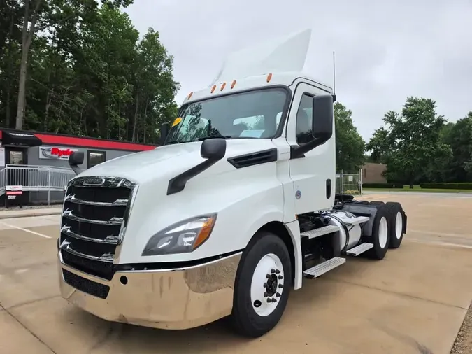 2020 FREIGHTLINER/MERCEDES NEW CASCADIA PX126645c6451ba0e105f6cf84537cc0407f41d