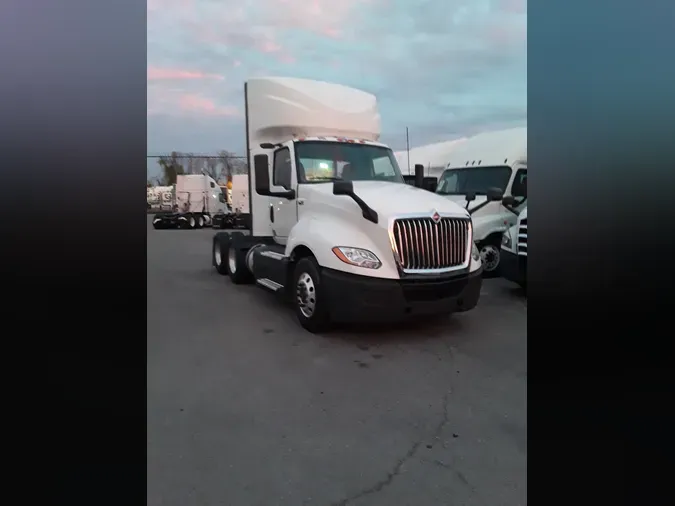 2020 NAVISTAR INTERNATIONAL LT625 DAYCAB T/A