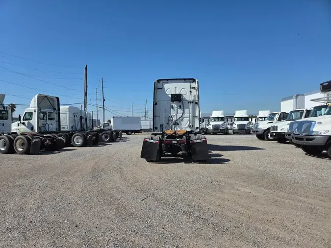 2018 FREIGHTLINER/MERCEDES CASCADIA