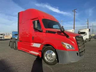 2022 FREIGHTLINER CA126