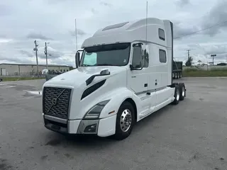 2020 VOLVO VNL64T860
