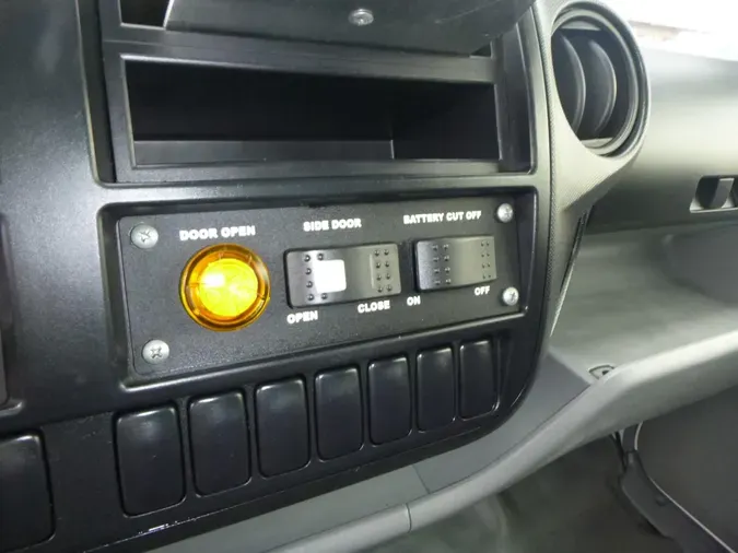 2018 Hino 195