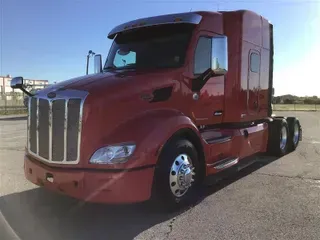2017 PETERBILT 579