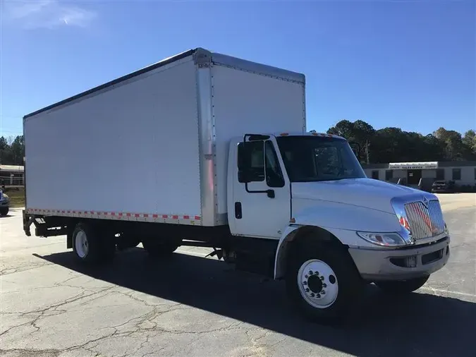 2019 INTERNATIONAL 4300