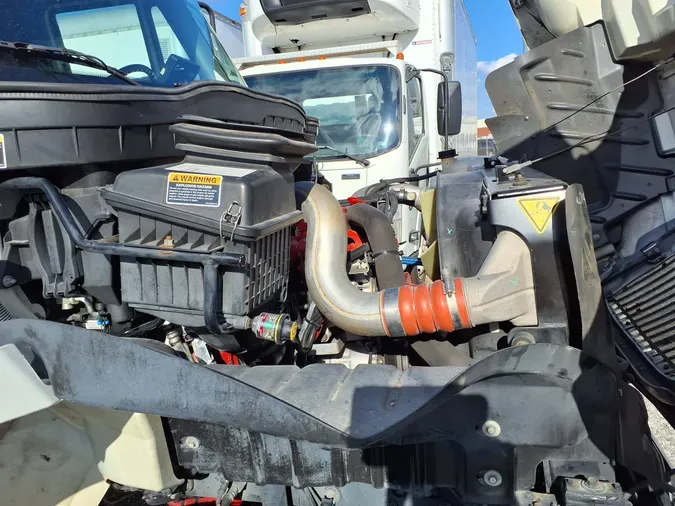 2019 NAVISTAR INTERNATIONAL 4300 LP