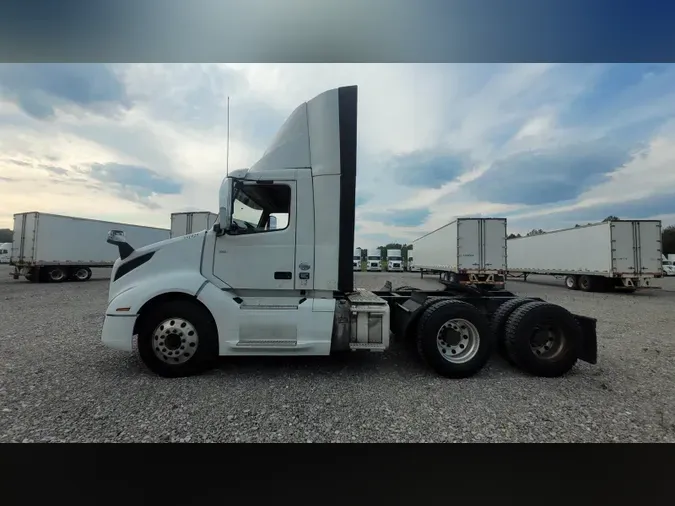 2019 Volvo VNL300