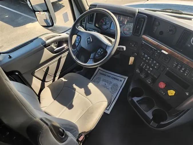 2021 INTERNATIONAL LT625