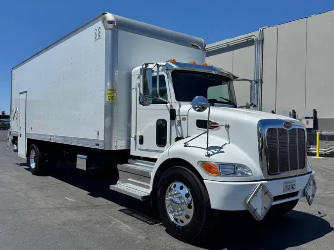 2020 Peterbilt 337