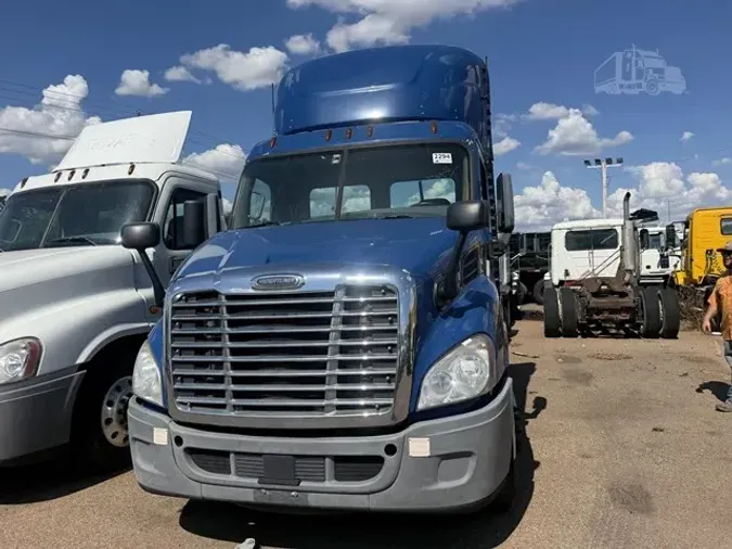 2018 FREIGHTLINER CASCADIA 125