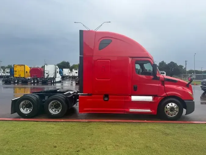 2020 FREIGHTLINER CASCADEVO1