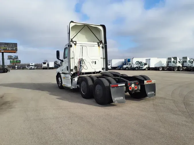 2019 FREIGHTLINER/MERCEDES NEW CASCADIA PX12664