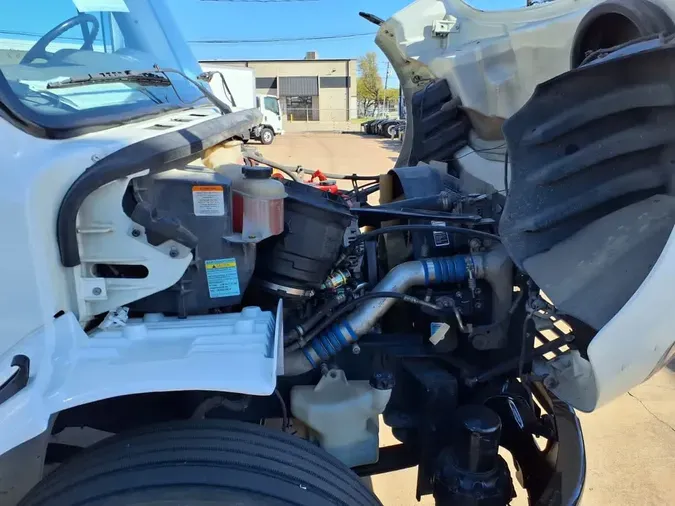 2018 FREIGHTLINER/MERCEDES M2 106