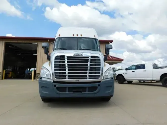 2019 Freightliner Cascadia 125