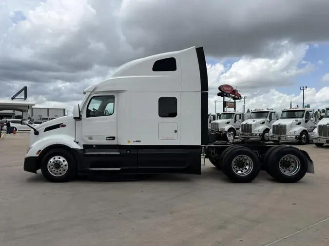2022 Peterbilt 579