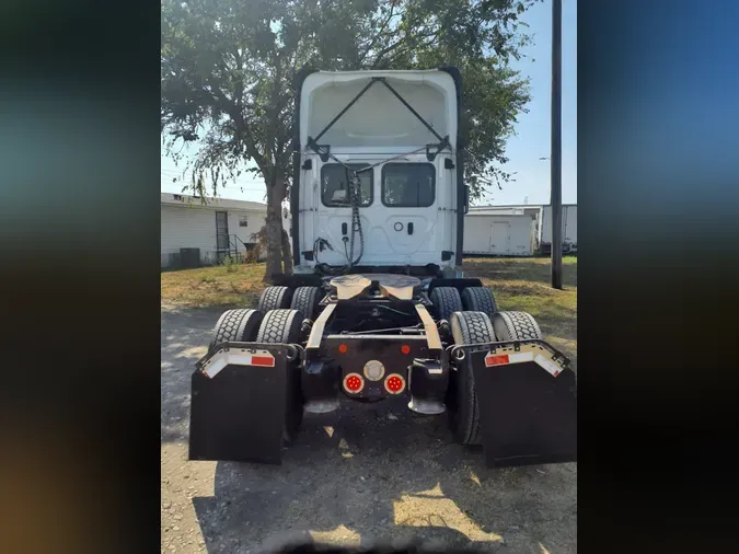 2020 FREIGHTLINER/MERCEDES CASCADIA 1255c8b5991e85d647f09966ca287bb55e7