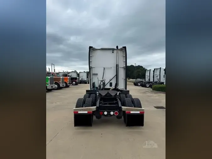 2022 KENWORTH T680