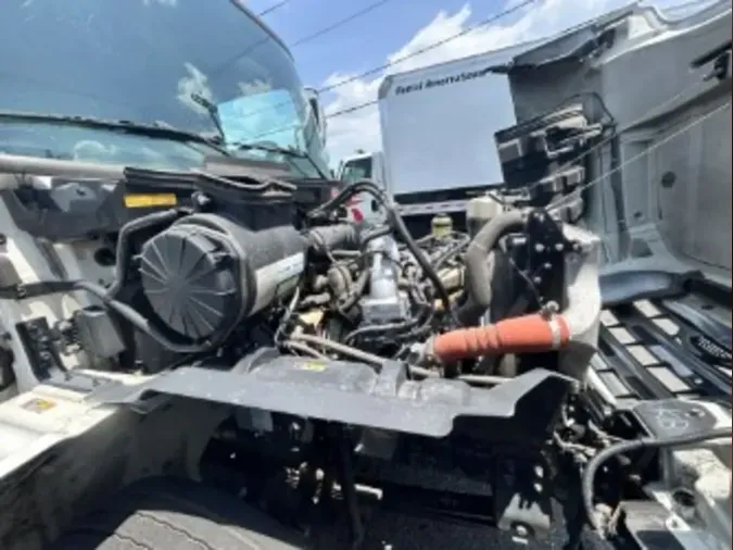 2019 HINO 268