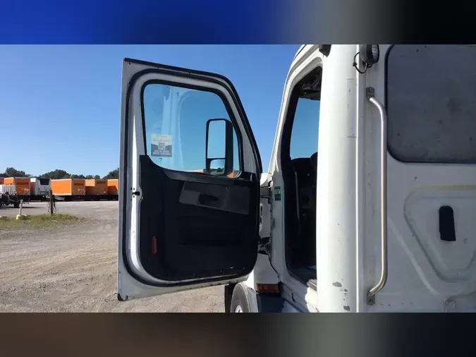 2019 Freightliner Cascadia 1265c8fc911620a28fa7e6be3425f8fcb5f