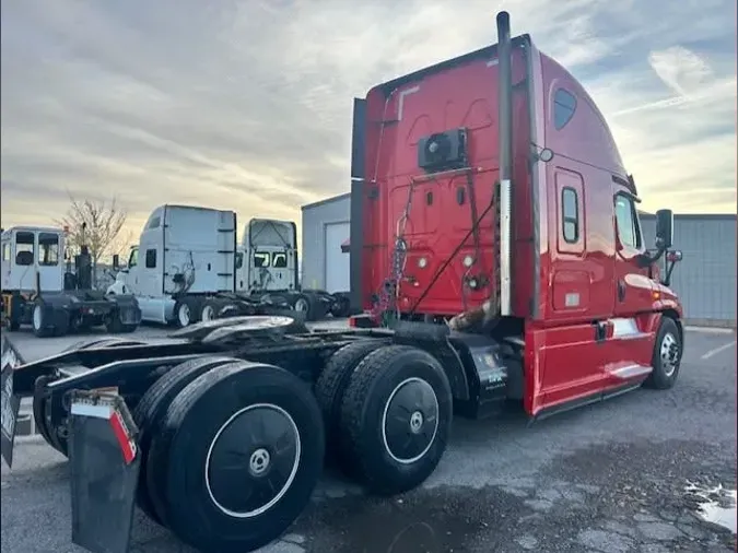 2019 FREIGHTLINER/MERCEDES CASCADIA 125